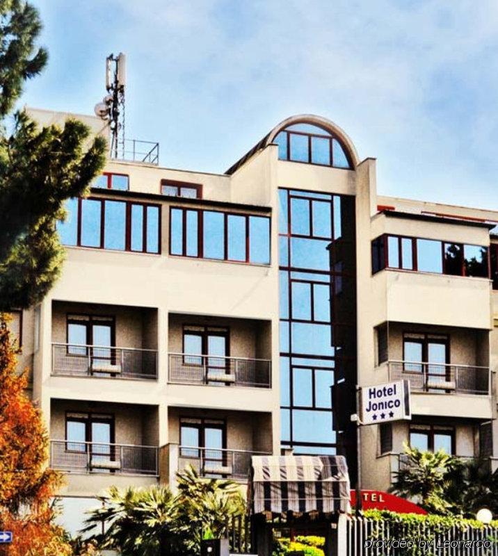 Hotel Jonico Рим Екстер'єр фото