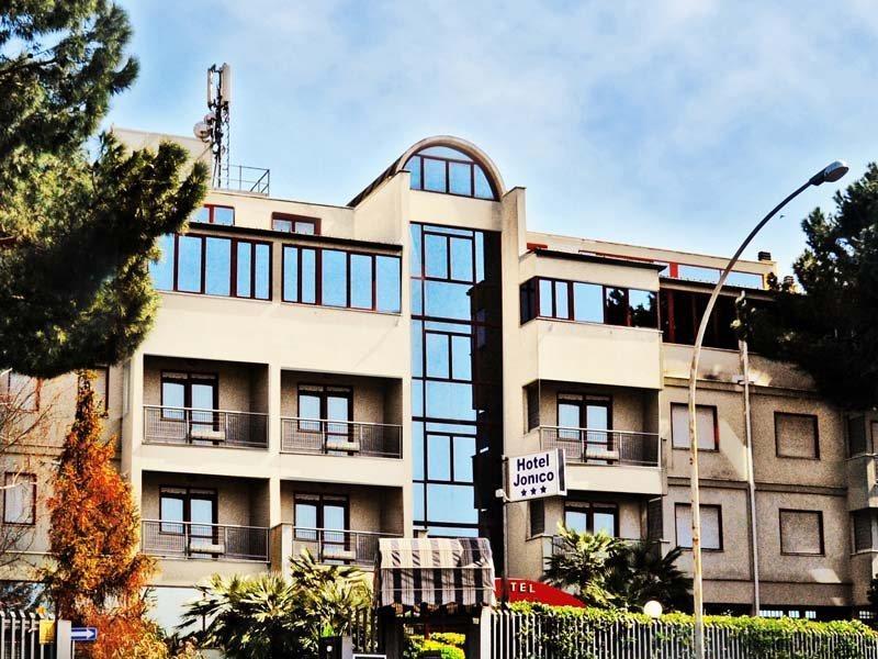 Hotel Jonico Рим Екстер'єр фото