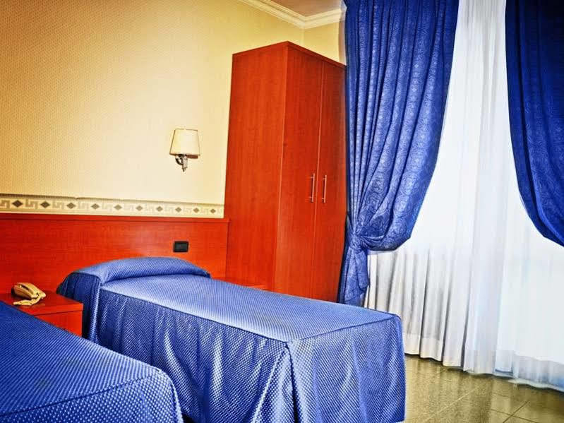 Hotel Jonico Рим Екстер'єр фото