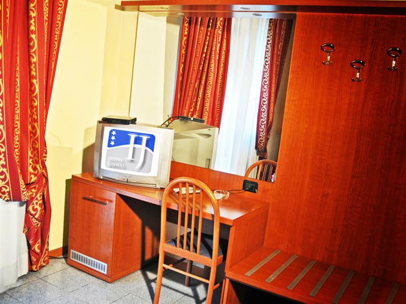 Hotel Jonico Рим Екстер'єр фото